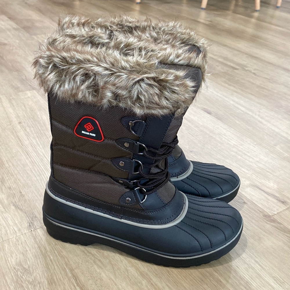 NEW Women’s Dream Pairs Snow Boots